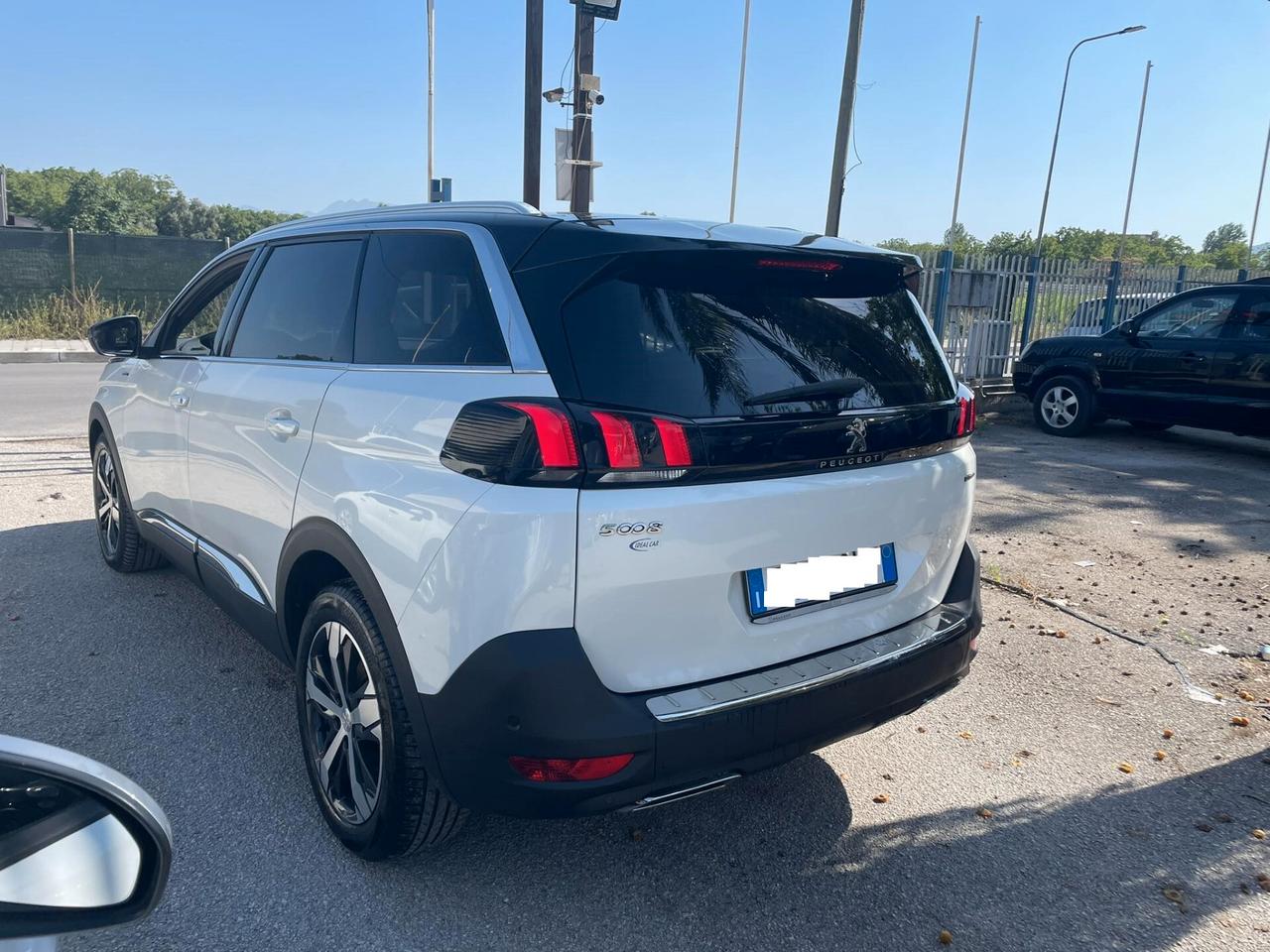 Peugeot 5008 BlueHDi 150 GT LINE - 2017