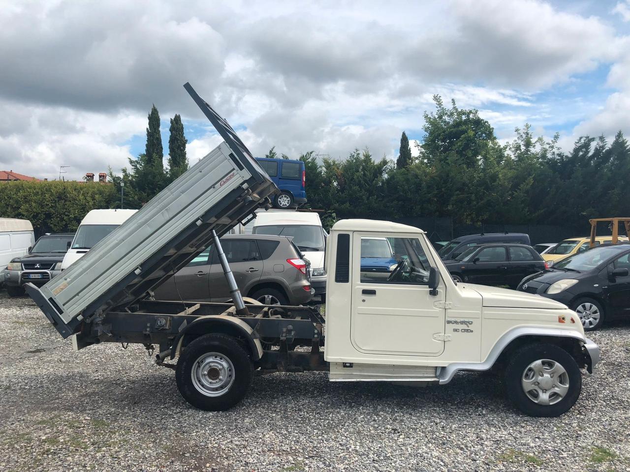 MAHINDRA BOLERO PICK UP 2WD CON RIBALTA 70000KM!!