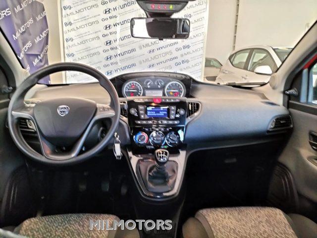 LANCIA Ypsilon 1.0 FireFly 5 porte S&S Hybrid Ecochic Silver