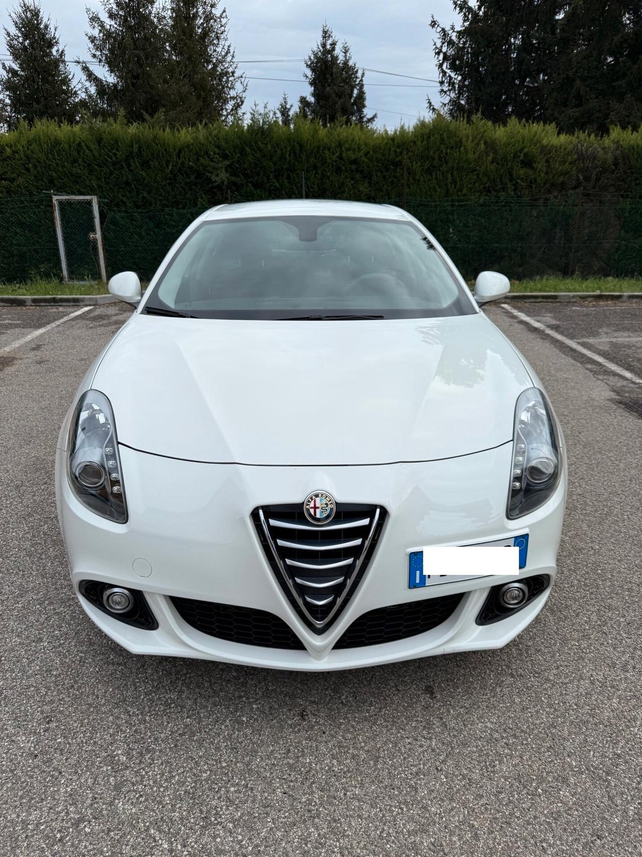 Alfa Romeo Giulietta 1.6 JTDM - 12 MESI DI GARANZIA -