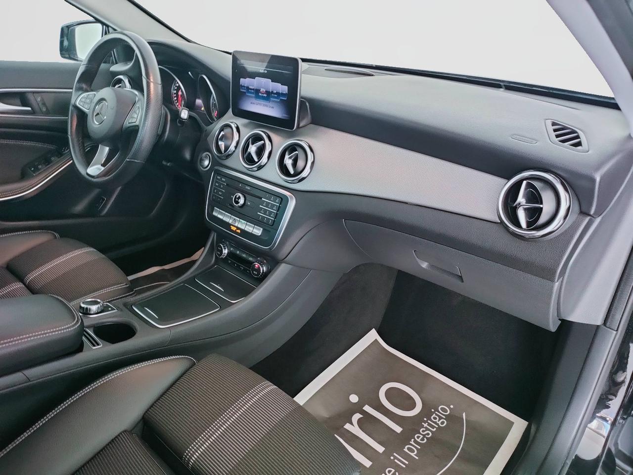 Mercedes-Benz GLA-X156 2017 - GLA 200 d Sport auto