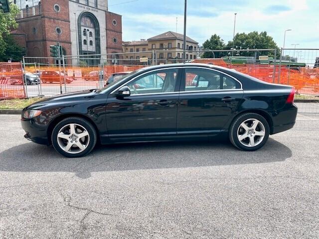 Volvo S80 2.4 D5 205 CV Summum