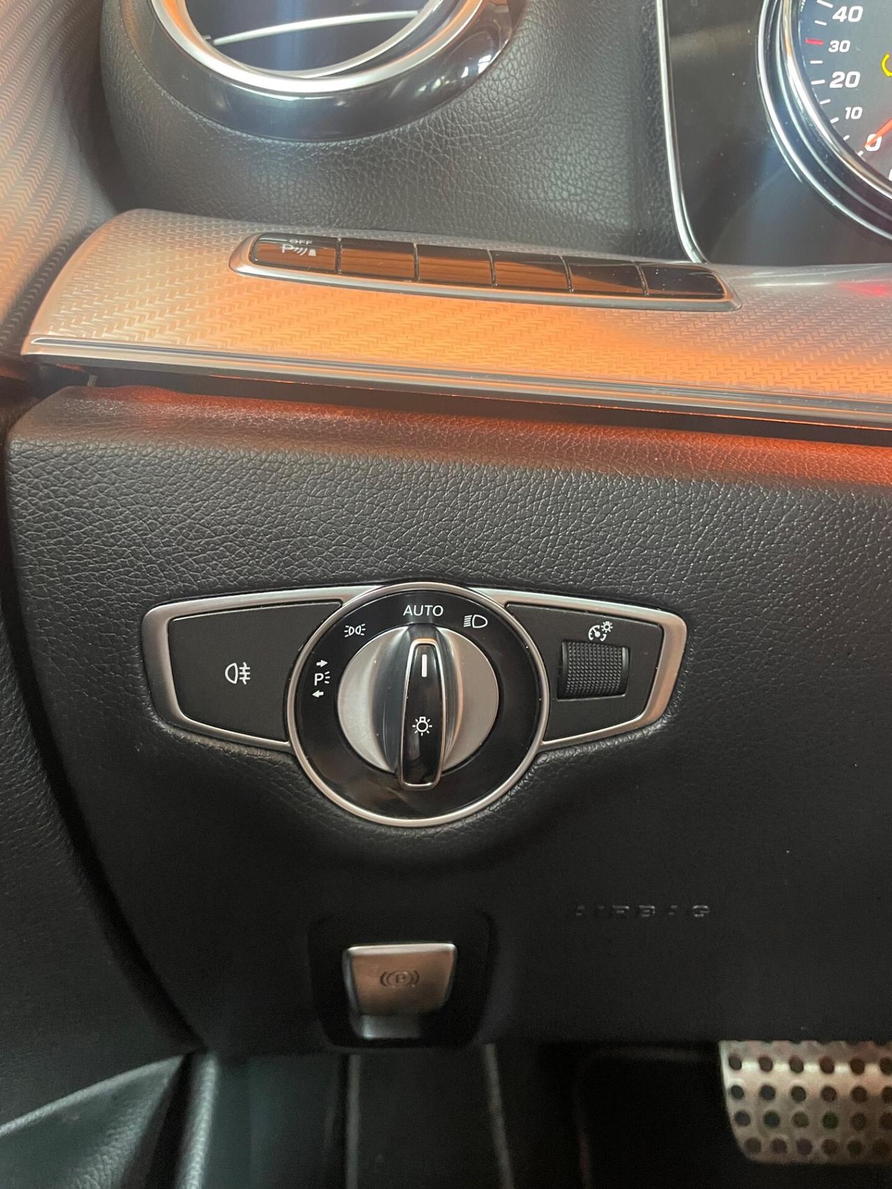 Mercedes-benz E 220 d S.W. | Garantito 12 Mesi