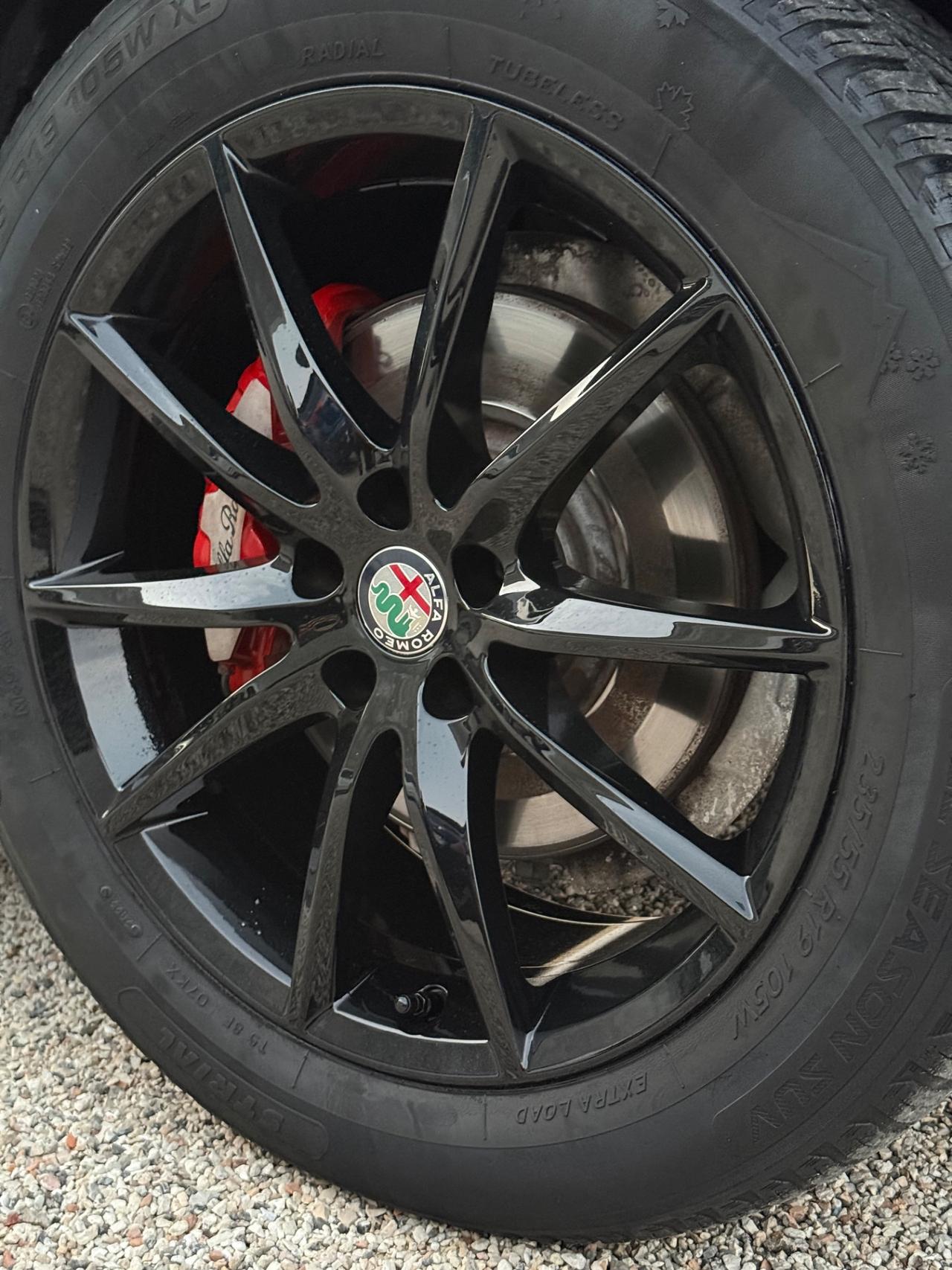 Alfa Romeo Stelvio at8 q4 190cv Veloce