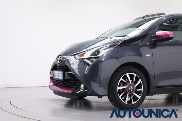TOYOTA Aygo CONNECT 1.0 VVT-I 72 CV 5 PORTE X-WAVE CABRIO