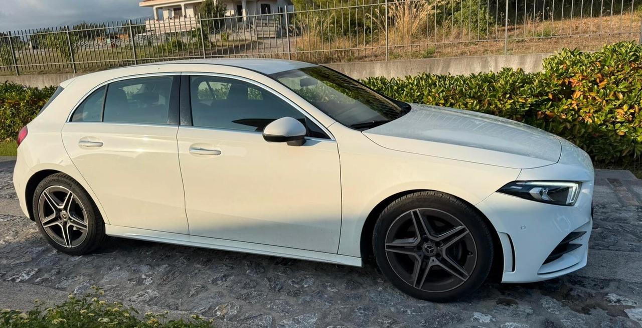 Mercedes Benz A 180d Premium AMG – 2020
