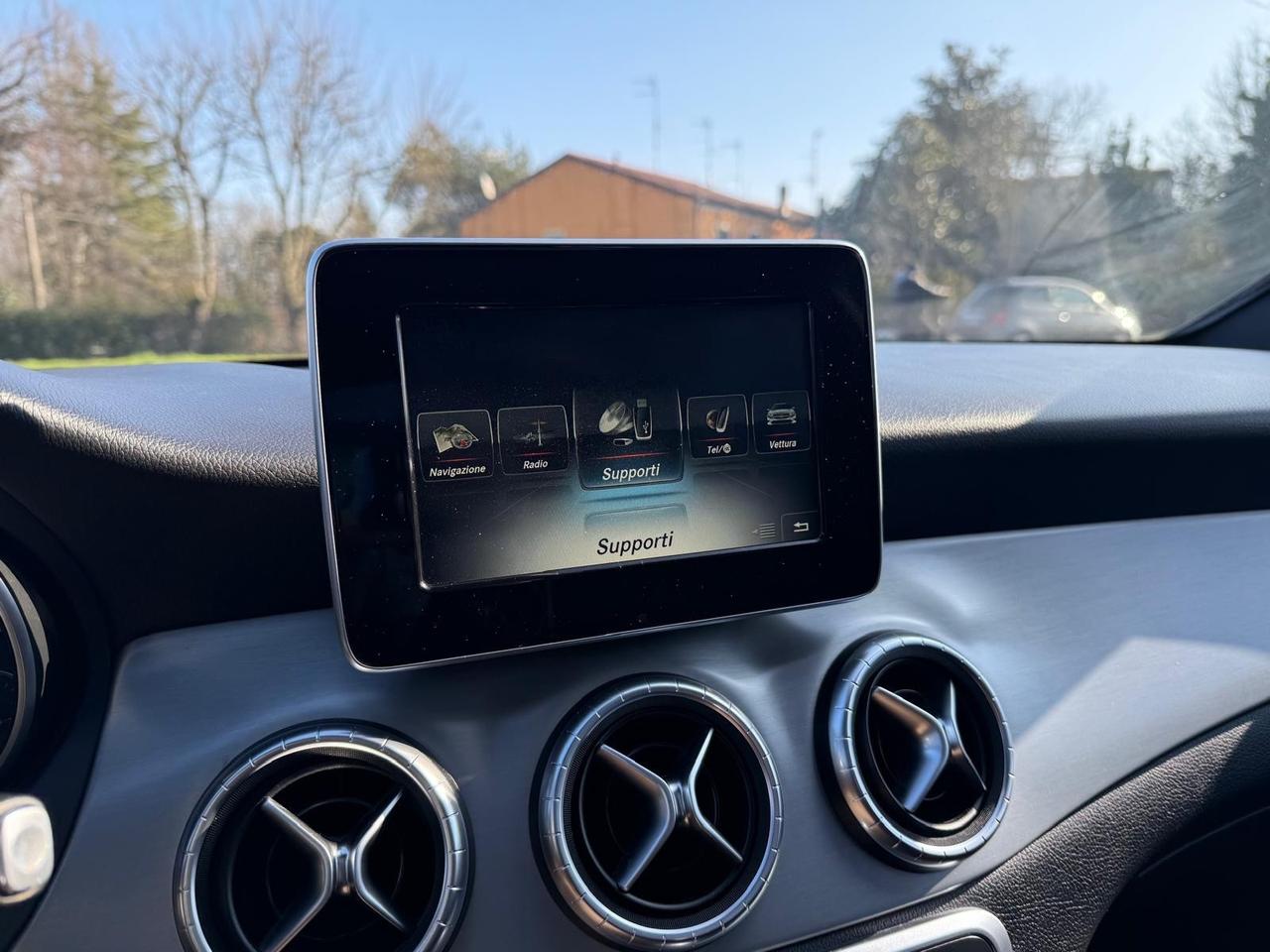 Mercedes-benz CLA 220 d 4Matic Automatic Premium