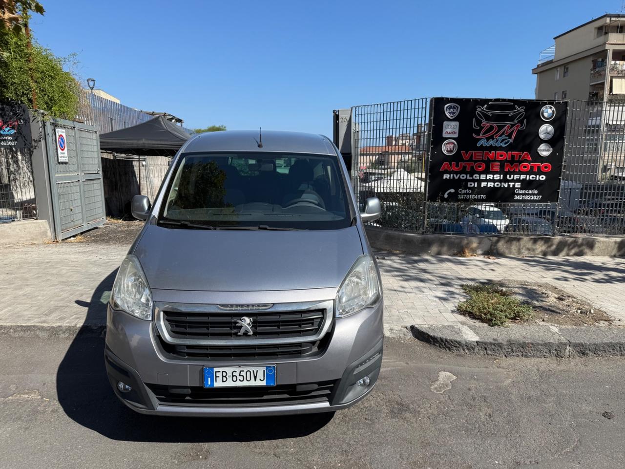 Peugeot Partner Tepee BlueHDi 100 Outdoor