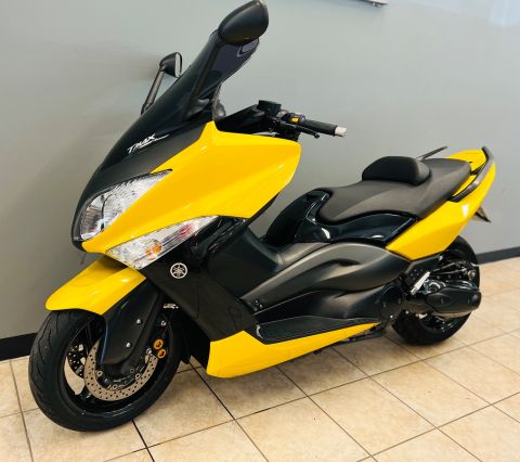 YAMAHA T_MAX_ 500 PARI AL NUOVO