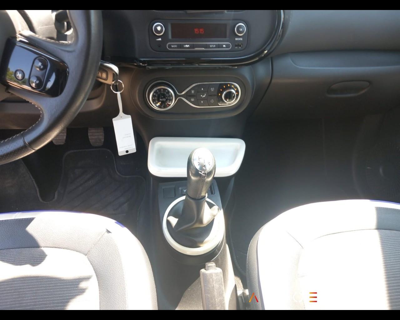 RENAULT Twingo III 2015 - Twingo 1.0 sce Lovely 15(Lovely) S&S 69cv