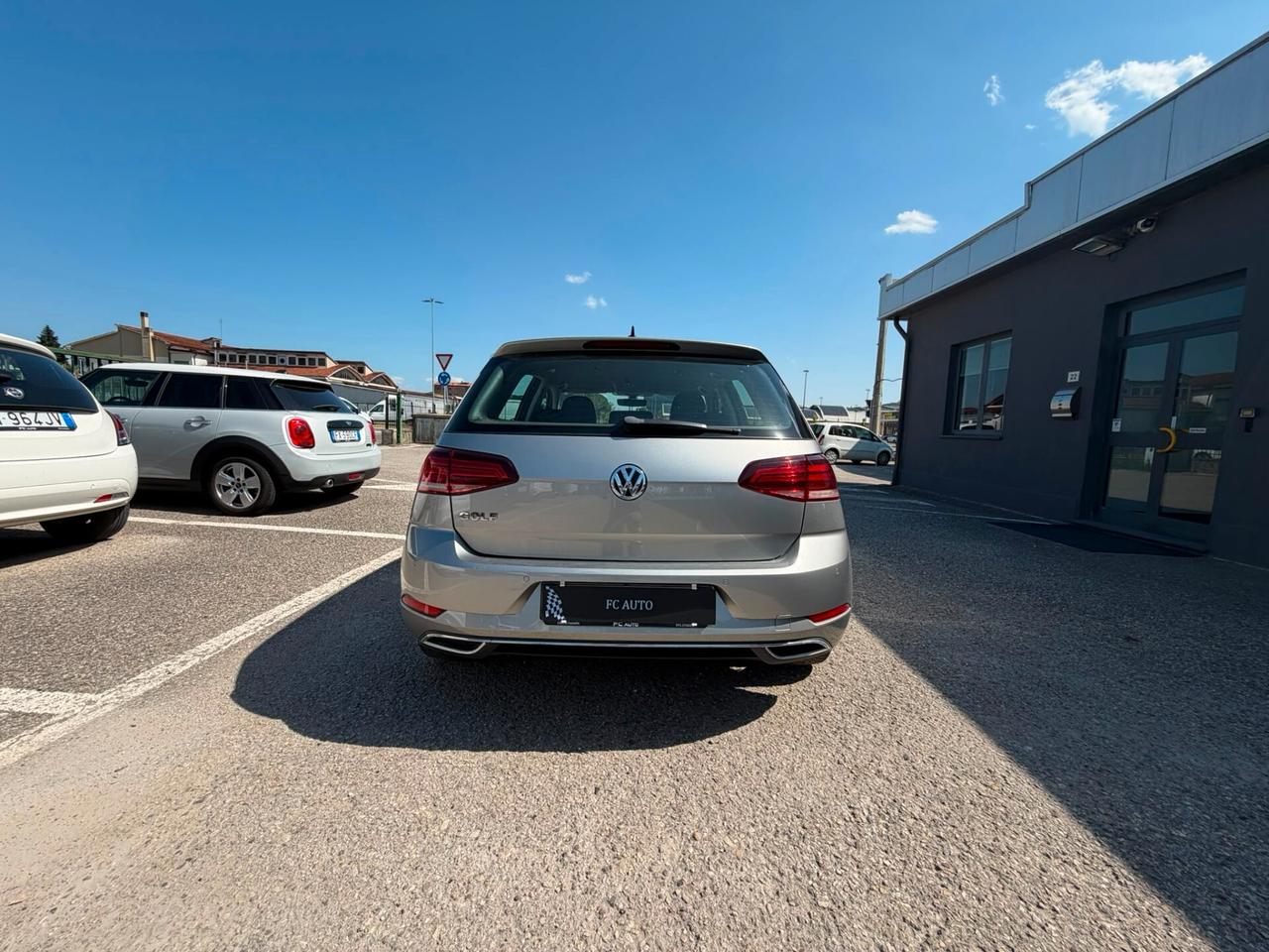 Volkswagen Golf 2.0 TDI DSG 5p. Business BlueMotion Technology