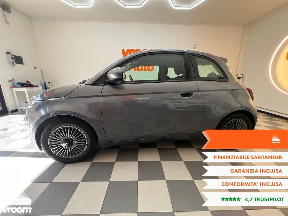 FIAT 500e Berlina 42 kWh La Prima
