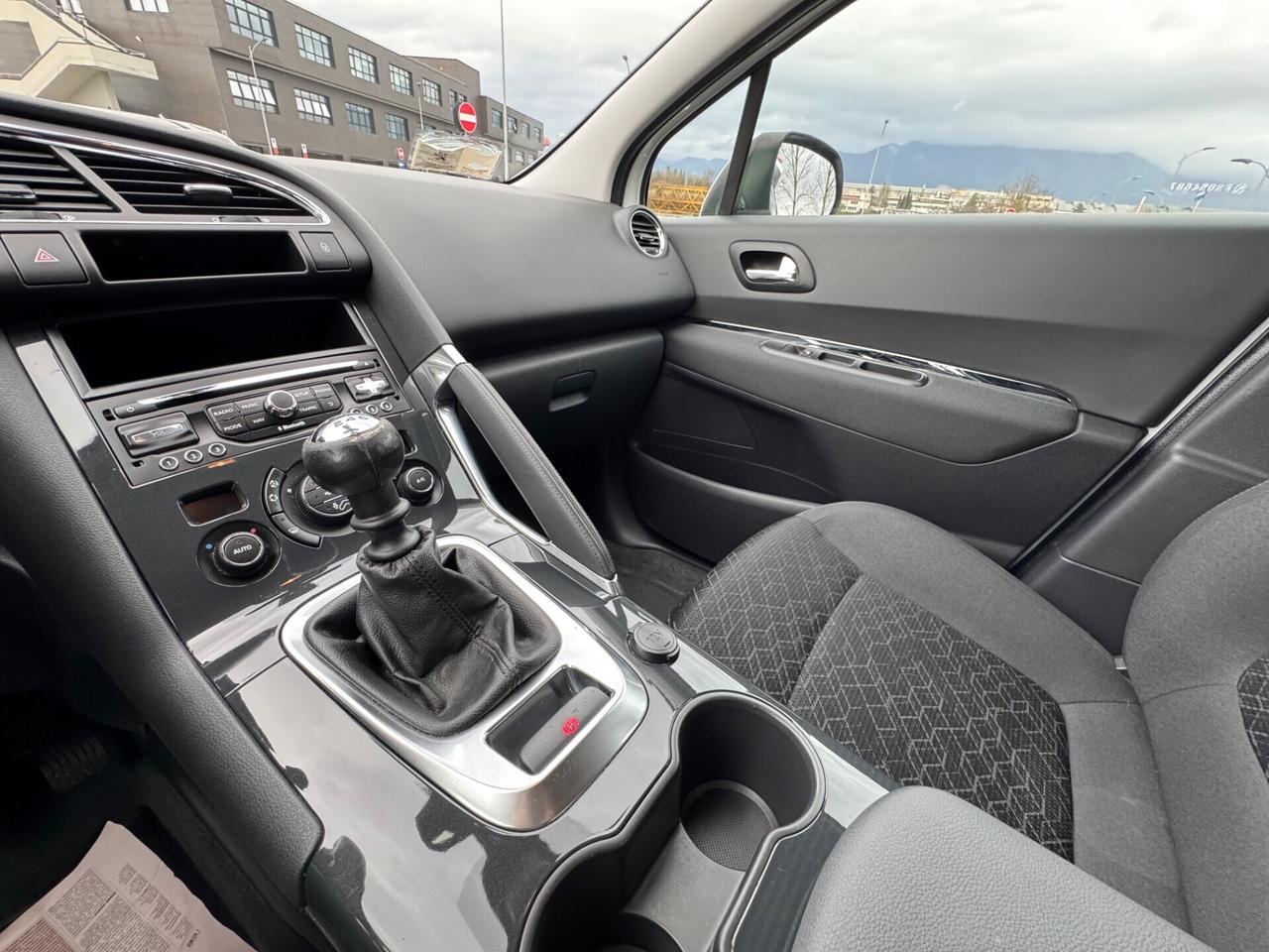 Peugeot 3008 1.6 HDi 115CV Active