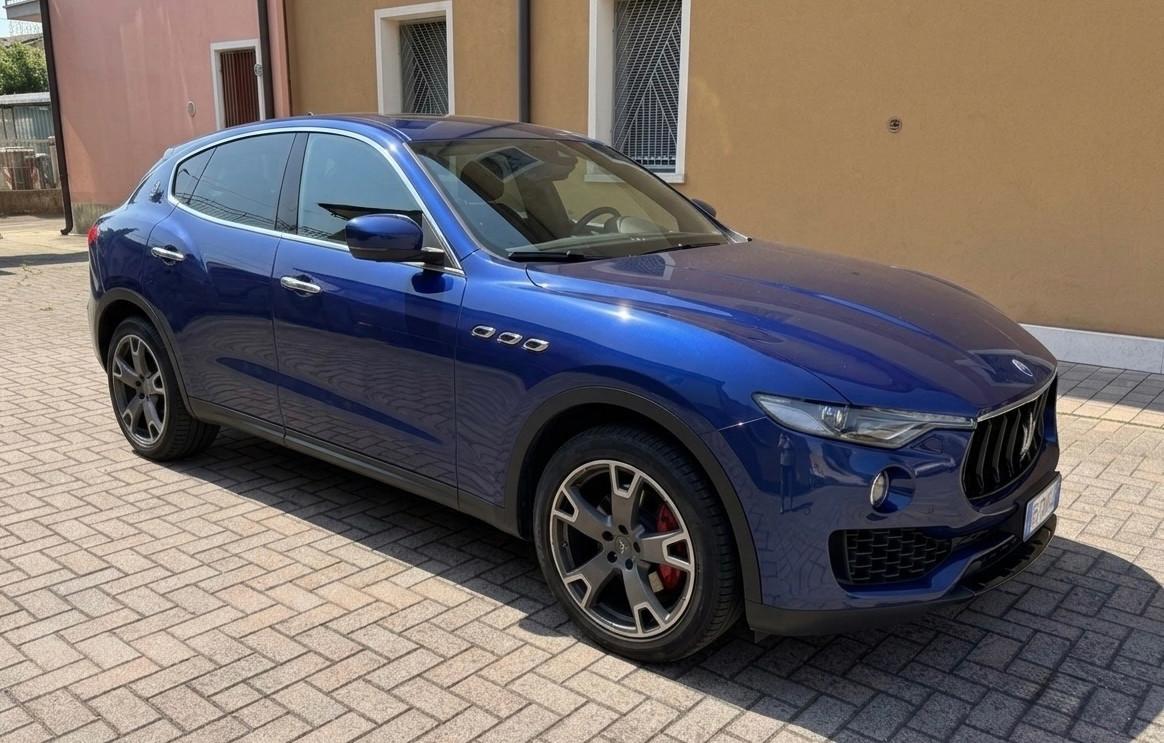 Maserati Levante V6 Diesel 275 CV AWD