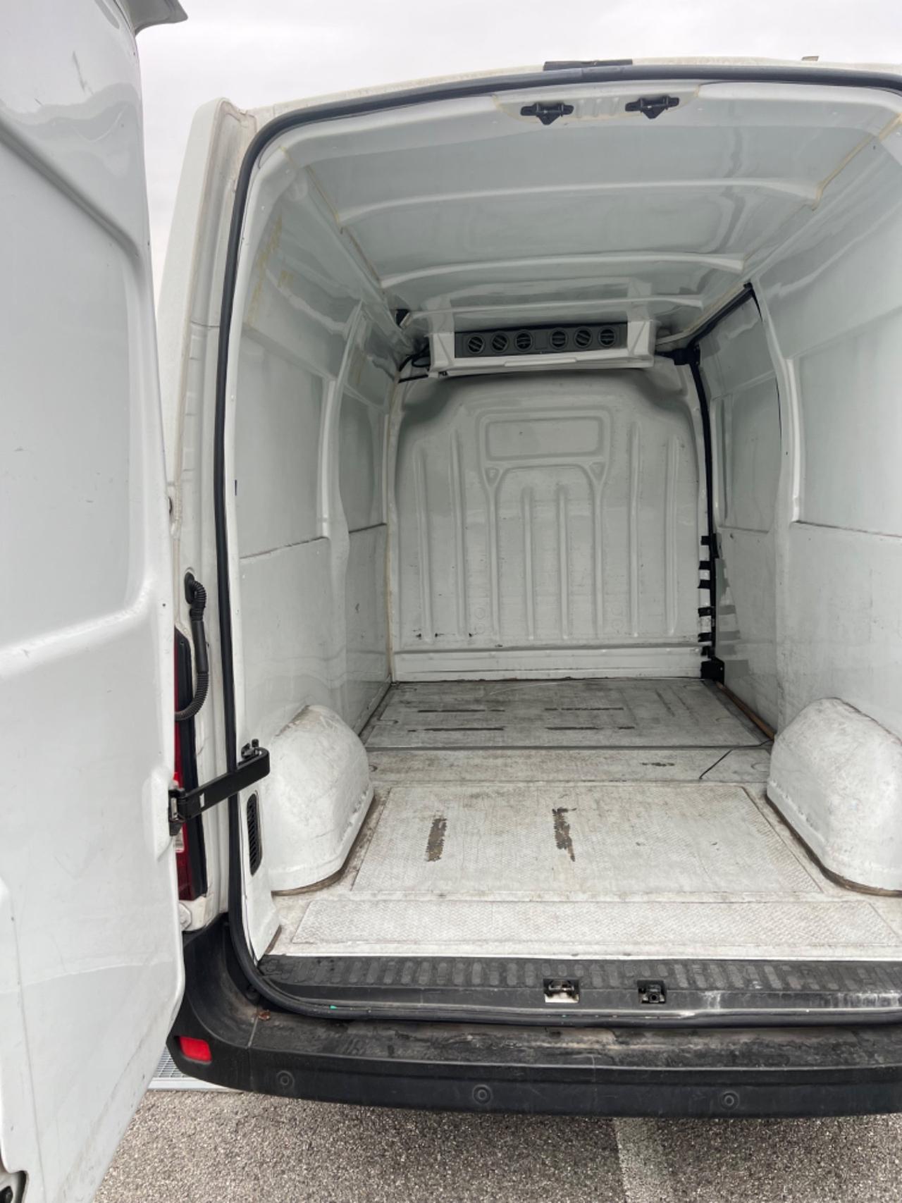 Renault Furgone coibentato