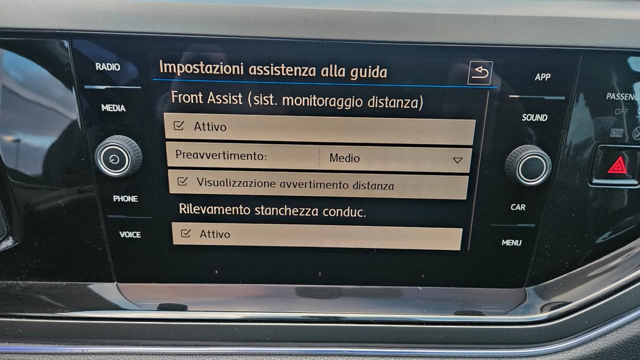 Volkswagen Polo 5p 1.0 evo Comfortline 65cv CLIMA AUT-CARPLAY