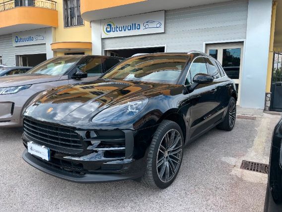 PORSCHE Macan 2.0