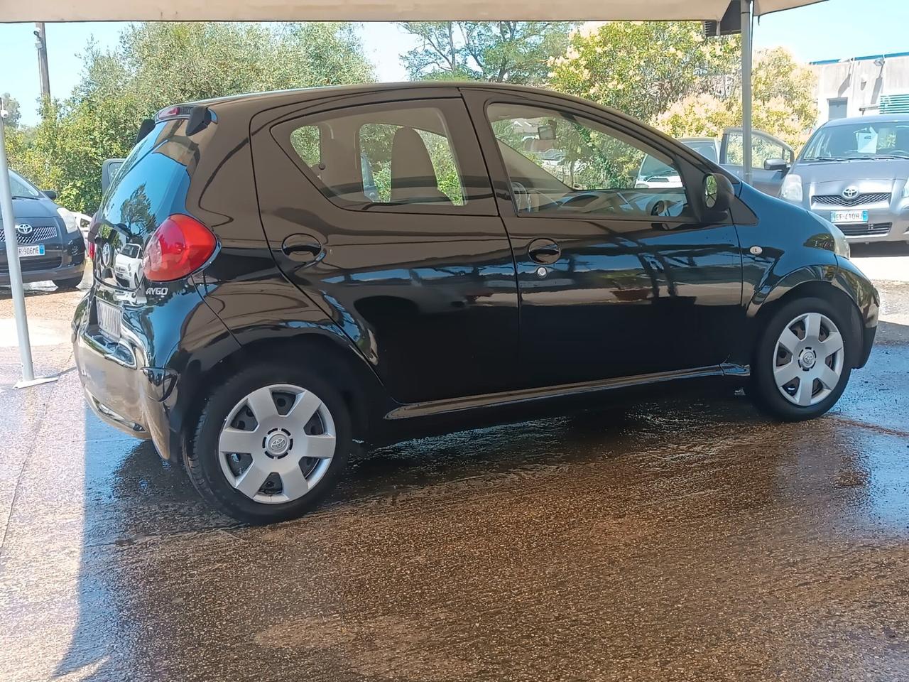 Toyota Aygo 1.0 5 porte Ok Neo Gar Rate
