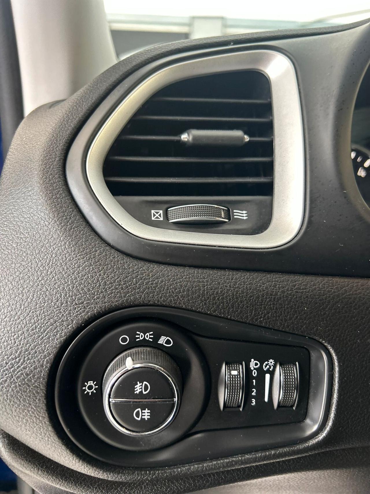 Jeep Renegade 1.6 Mjt DDCT 120 CV Limited