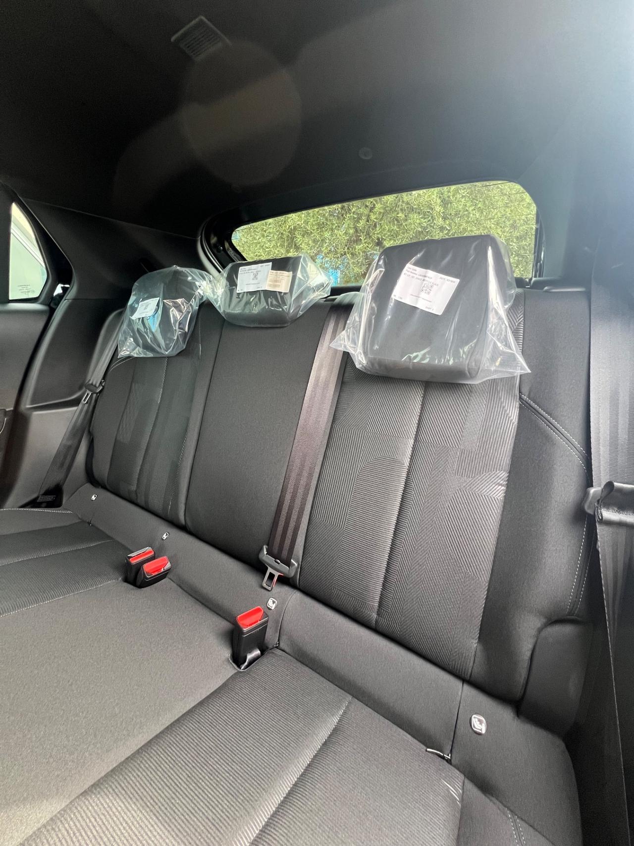 Lancia Ypsilon Hybrid e-DCT - possibilità noleggio no scoring