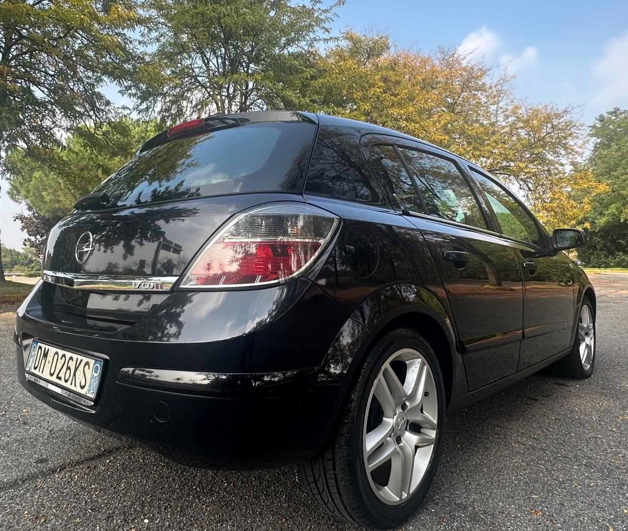 Opel Astra 1.7 CDTI 125CV 5 porte Cosmo