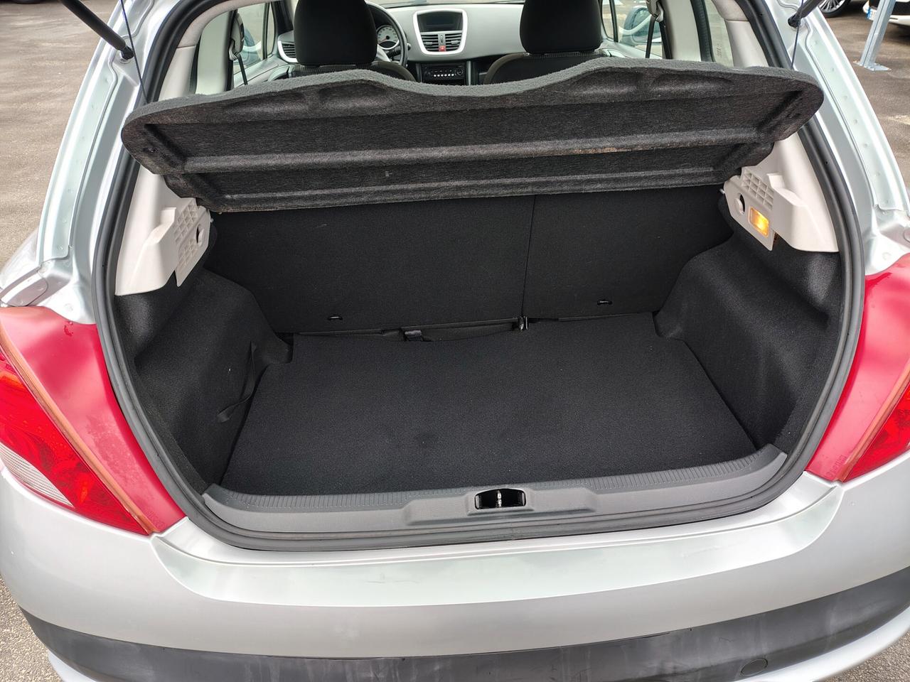 Peugeot 207 1.4 HDi 70CV 3p. Sweet Years