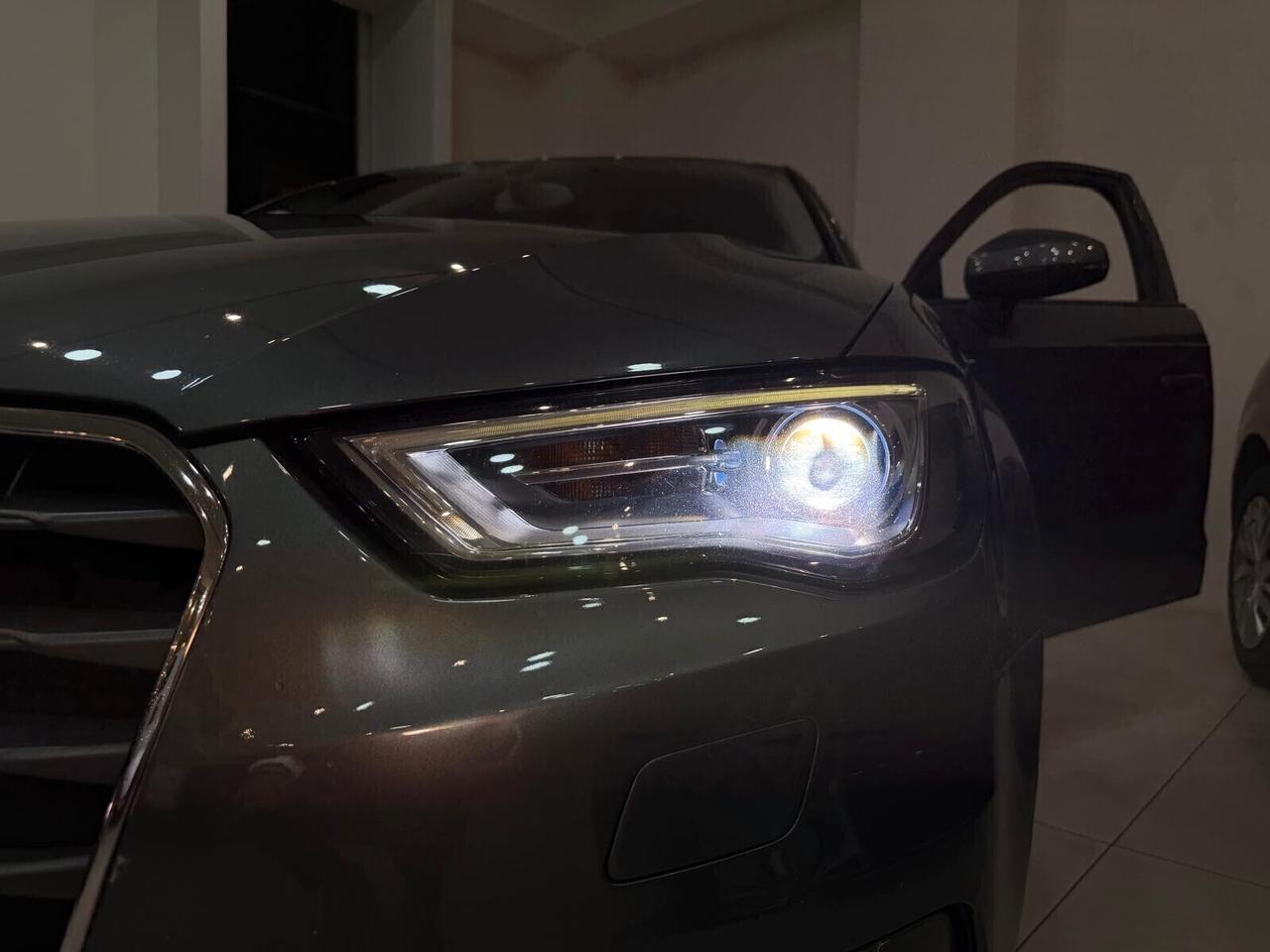 AUDI A3 1.6 TDI 110CV S TRONIC AMBITION NAVI KM 156000