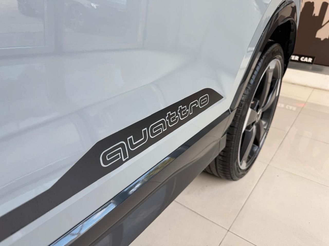 Audi Q2 SQ2 TFSI quattro S tronic