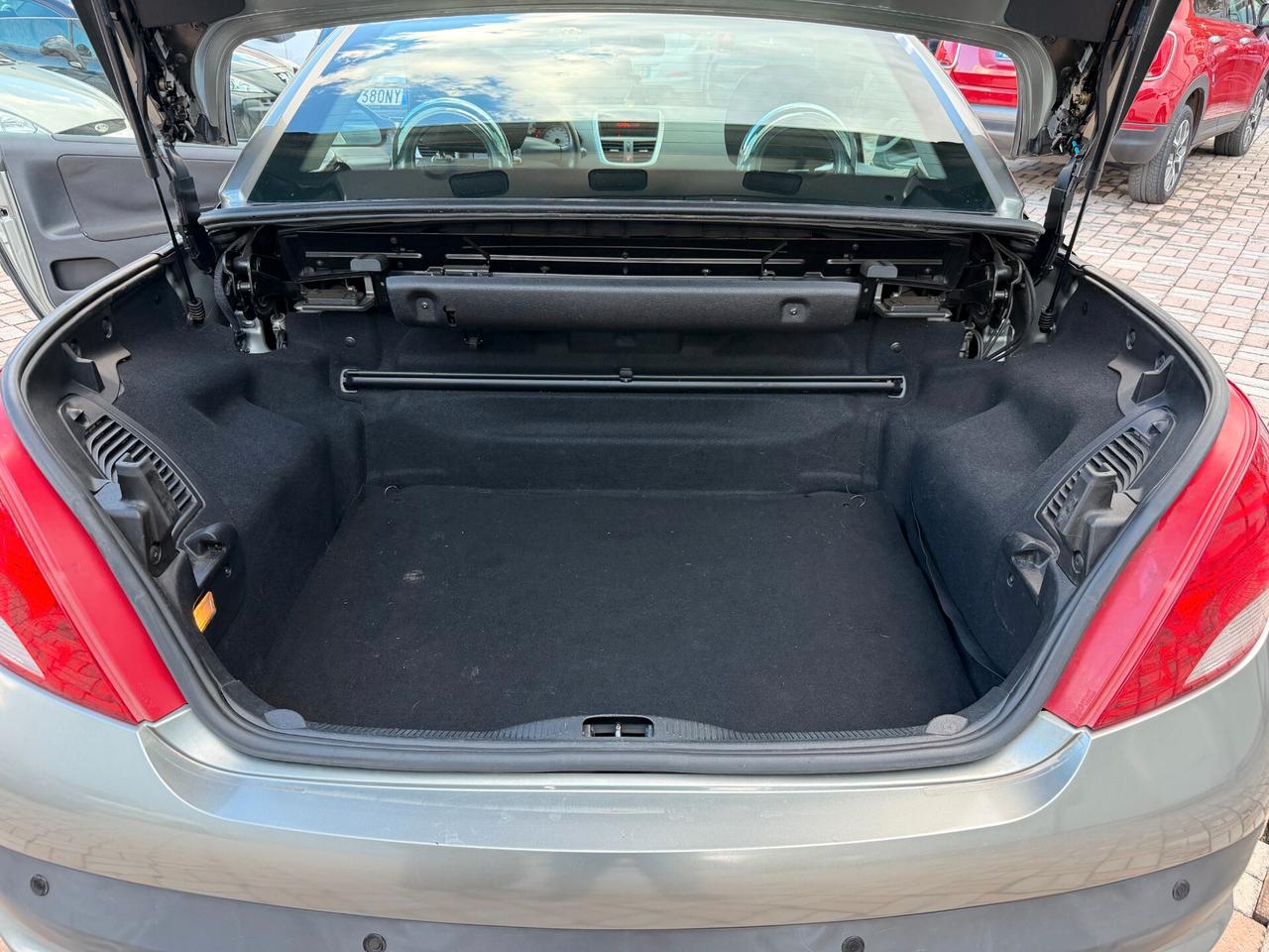 Peugeot 207 1.6 8V HDi 112CV CC Allure