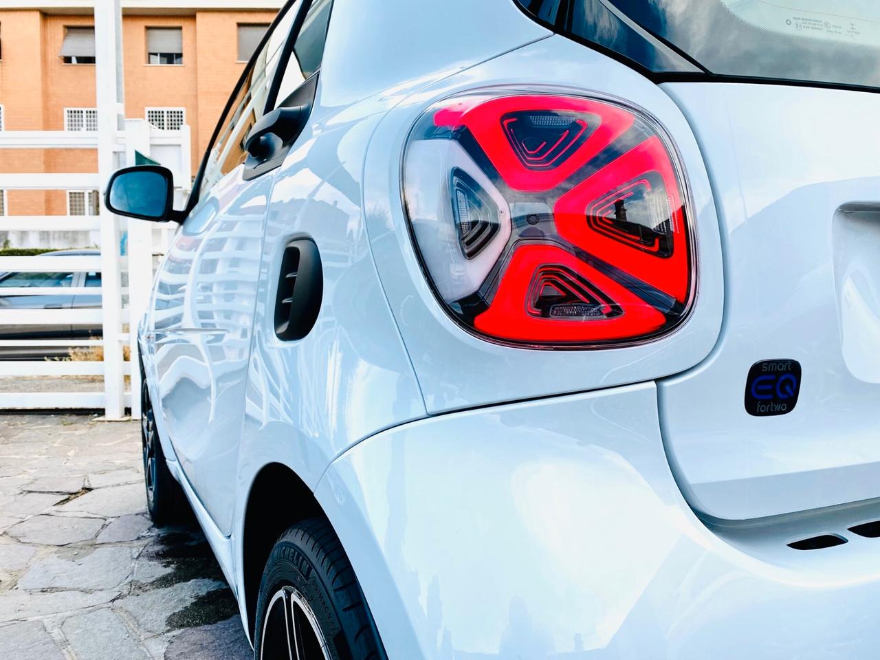 Smart ForTwo EQ BIANCO MATT IVA ESPOSTA