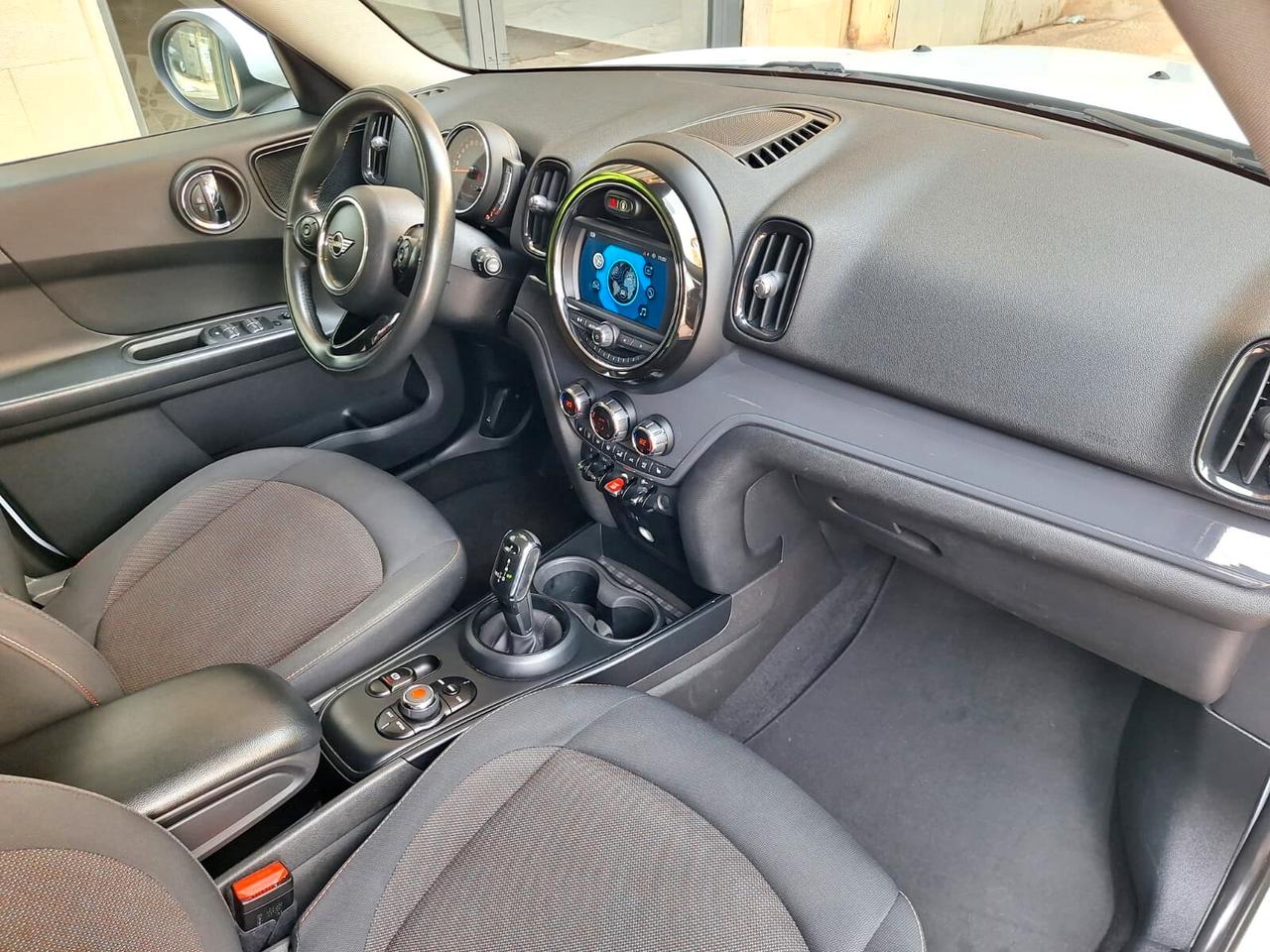 Mini Cooper Countryman 1.5 One D Hype