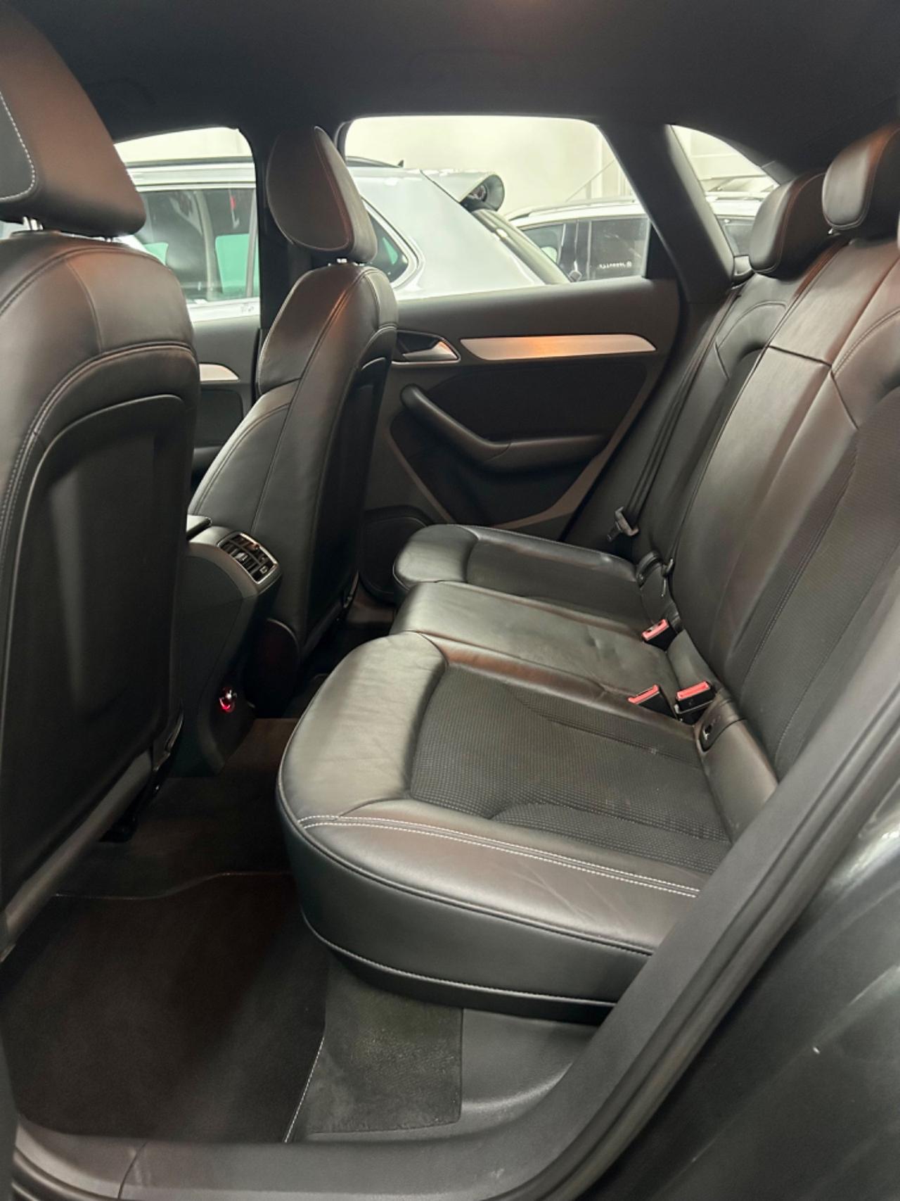 Audi Q3 2.0 TDI S tronic S-Line FINANZIABILE