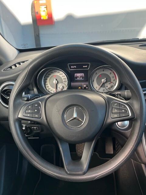 Mercedes-benz CLA 220 d S.W. Automatic Sport