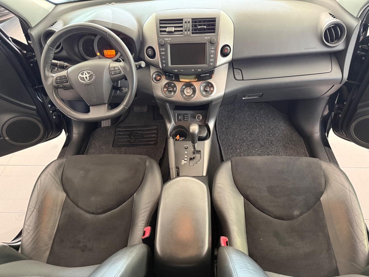 Toyota RAV 4 RAV4 Crossover 2.2 D-Cat A/T 150 CV Executive