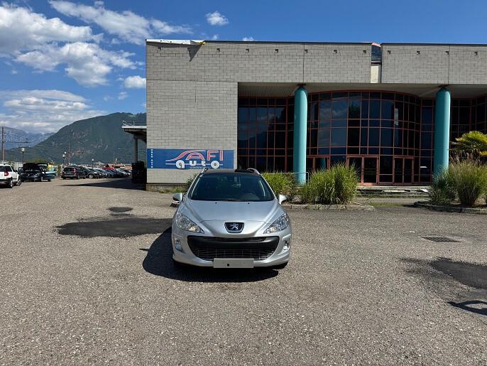 Peugeot 308 1.6 HDi 110CV SW Ciel Sportium