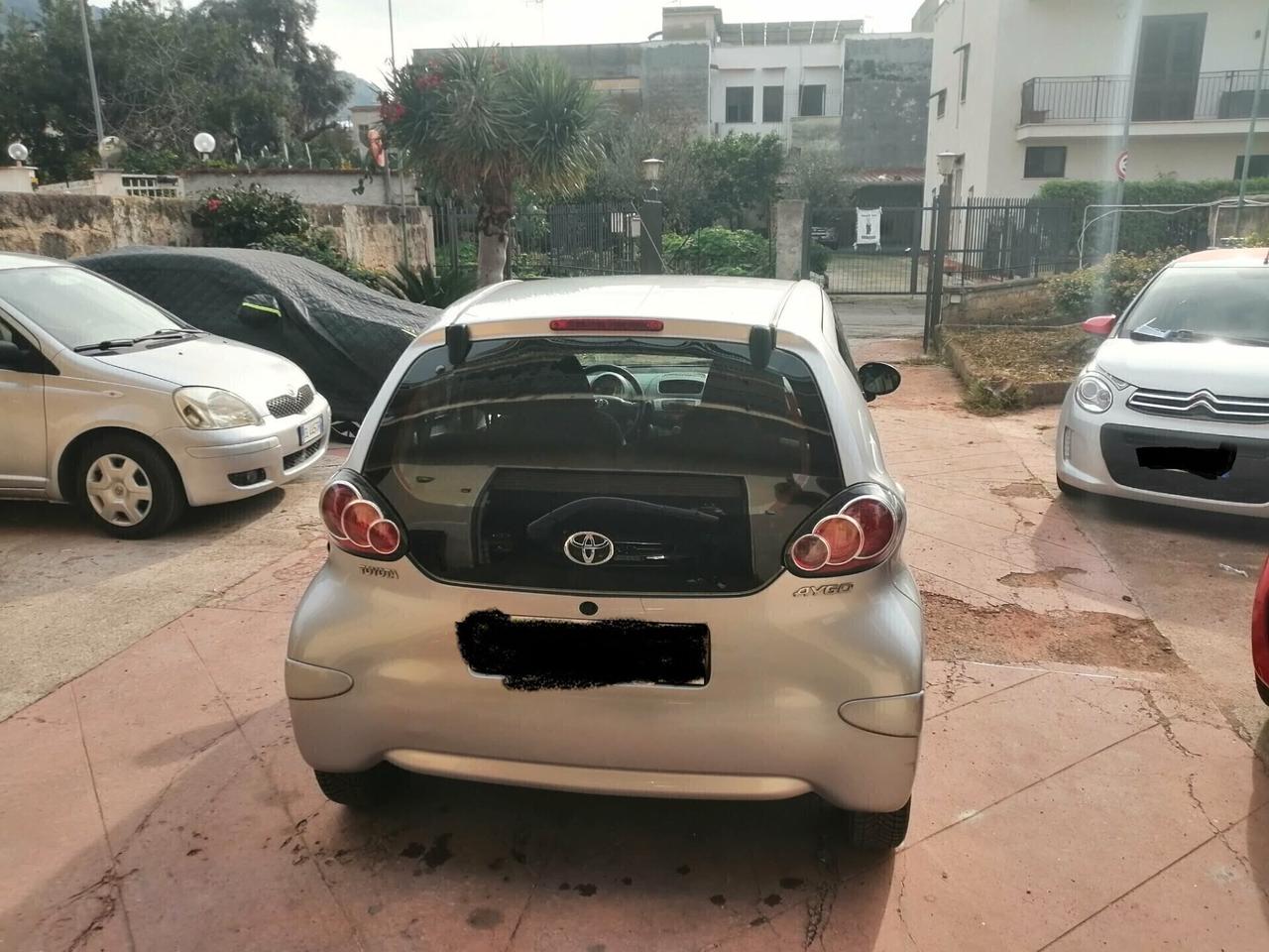 TOYOTA AYGO 1.0 68CV 2015 EURO 5 FULL BENZINA