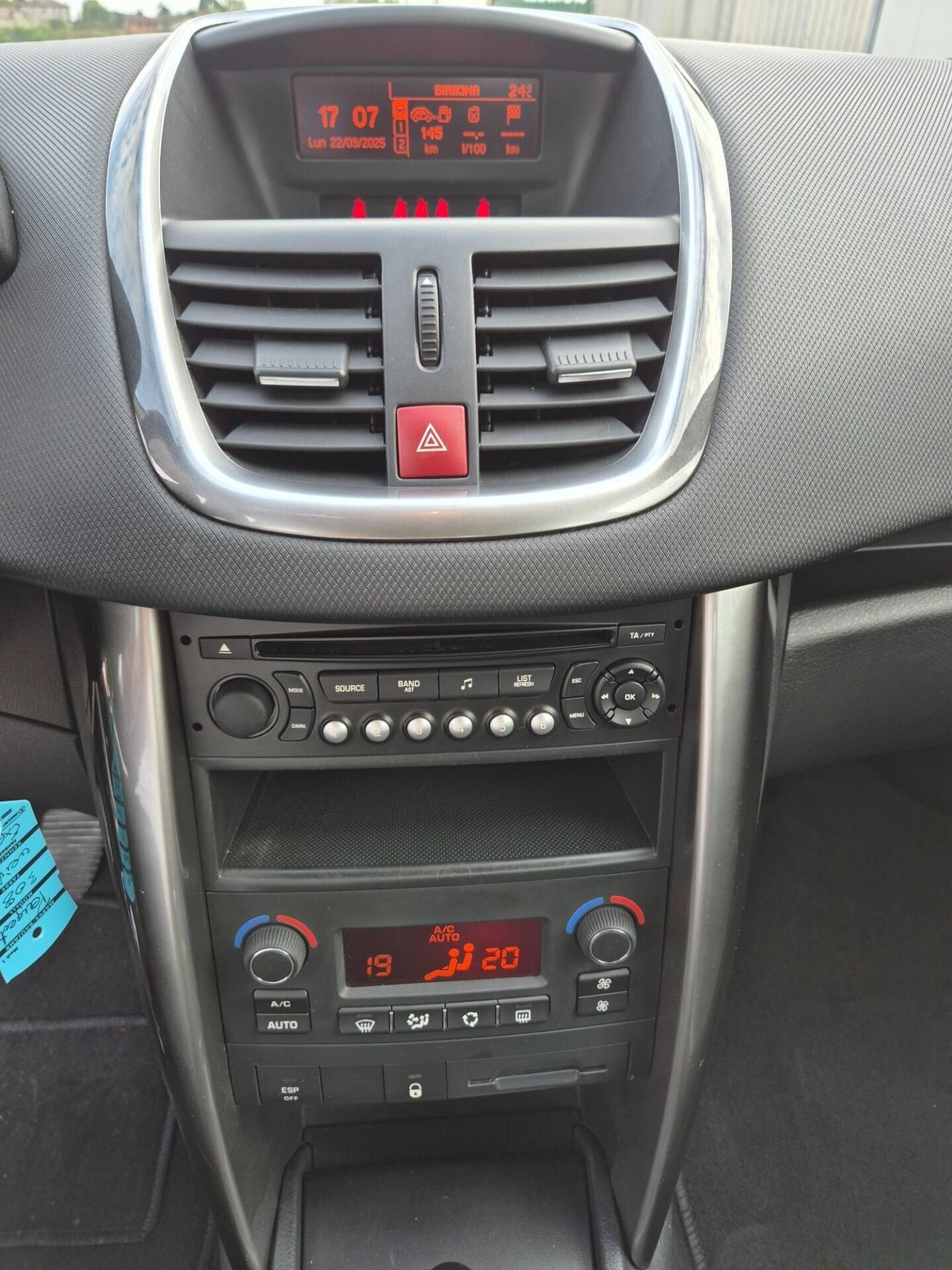 Peugeot 207 1.6 8V HDi 93CV SW Ciel Allure neopate