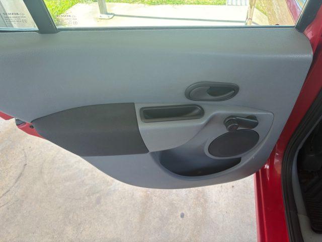 RENAULT Modus 1.2 16V DOPPIO TRENO DI GOMME OK NEOPATENTATI