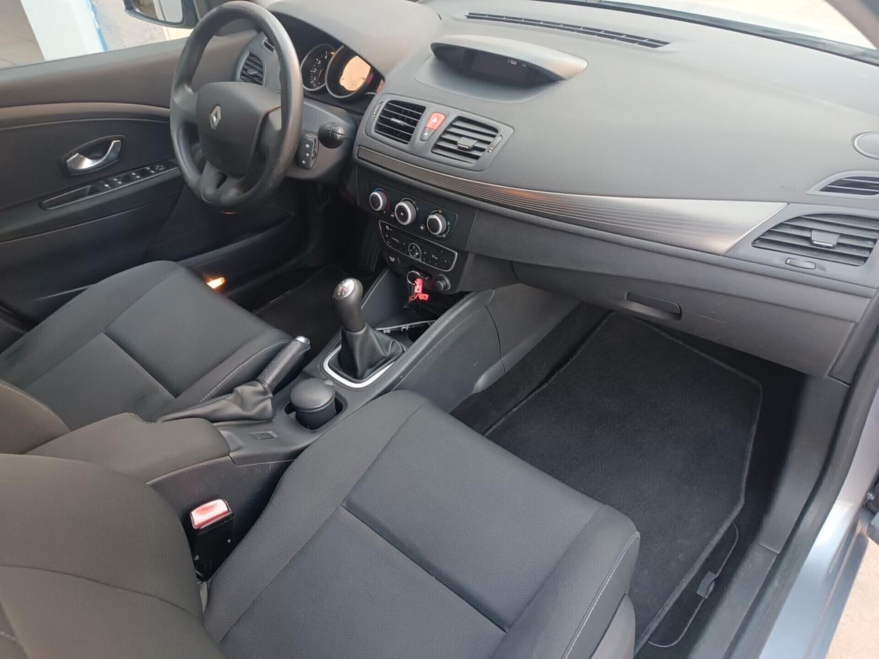 Renault Megane 1.5 diesel garanzia