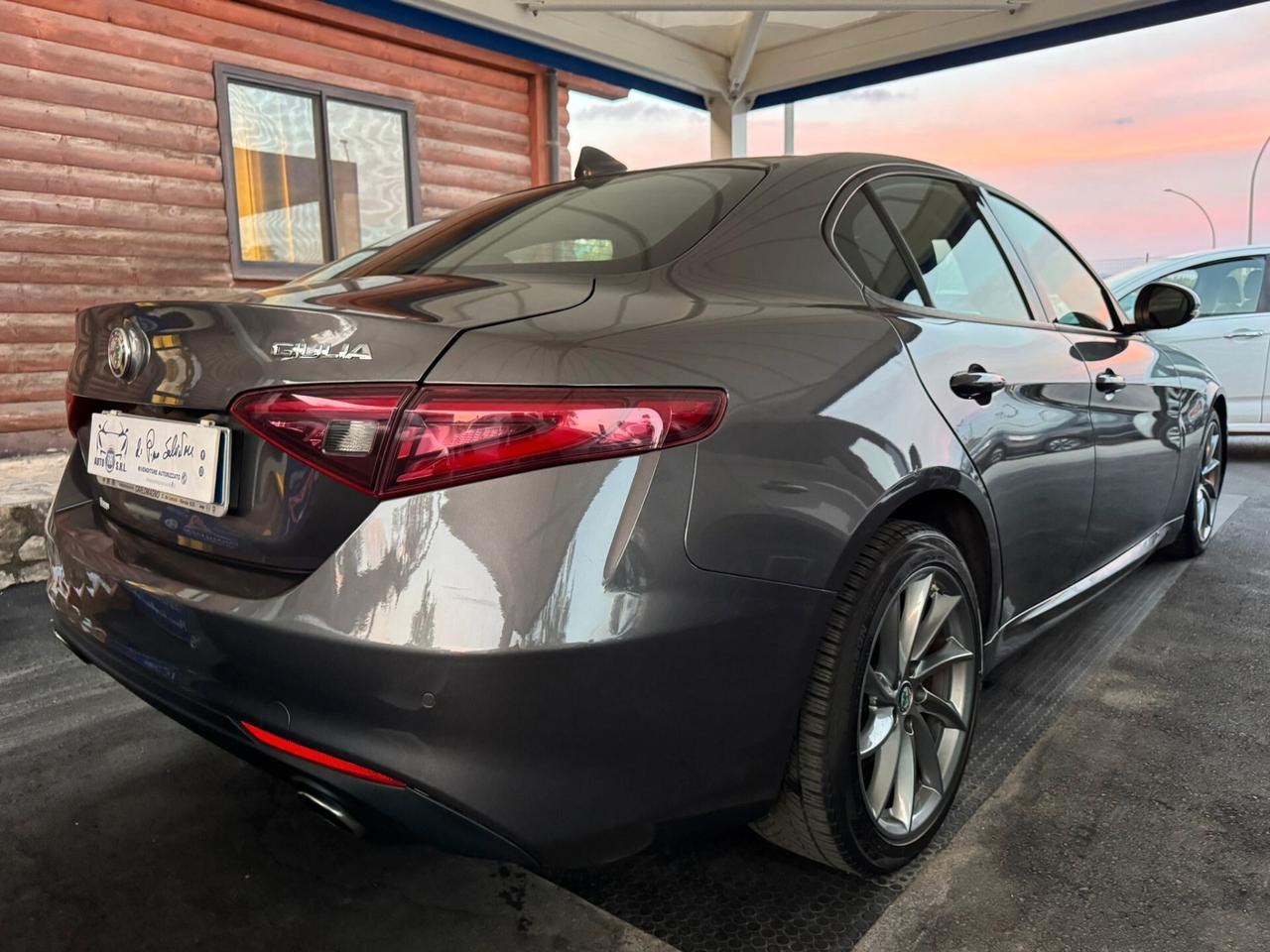 Alfa Romeo Giulia 2.2 Turbodiesel 180 CV AT8 AWD Q4 Super