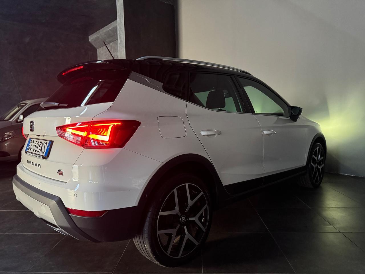 Seat Arona 1.0 TGI FR TELECAMERA POSTERIORE NEOPATENTAT
