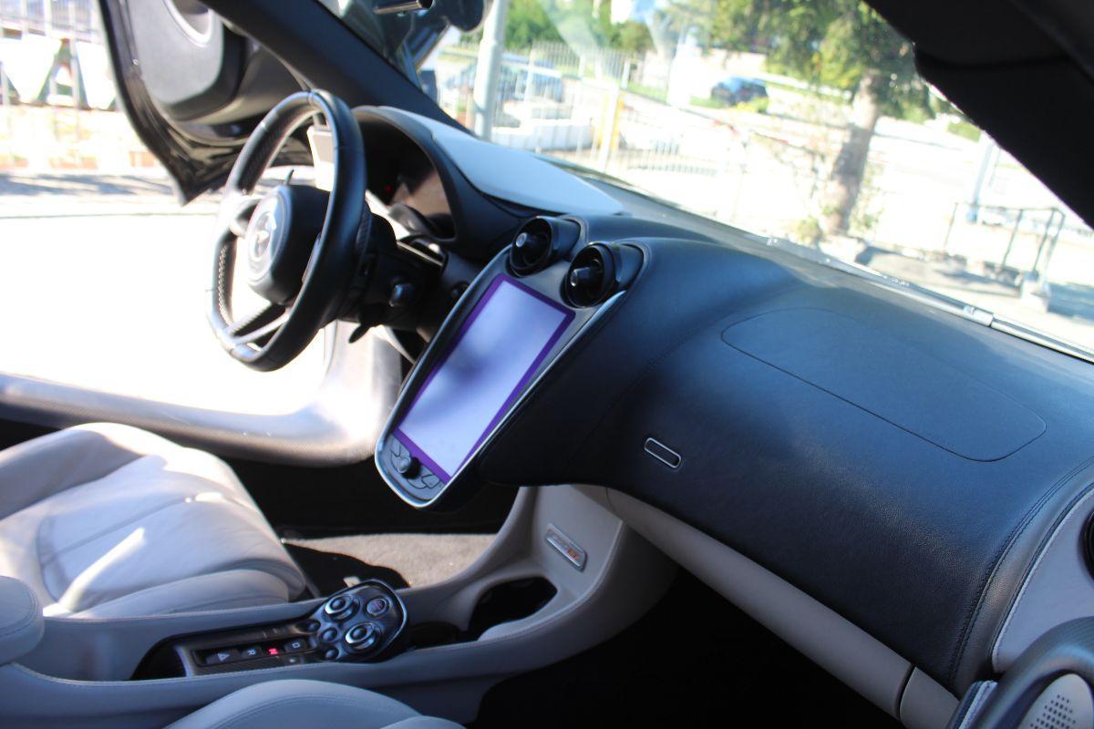 McLaren - 570S coupé