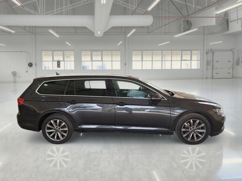 VOLKSWAGEN PASSAT VARIANT 2.0 TDI SCR EVO 110 KW BUSINESS DSG STATION WAGON