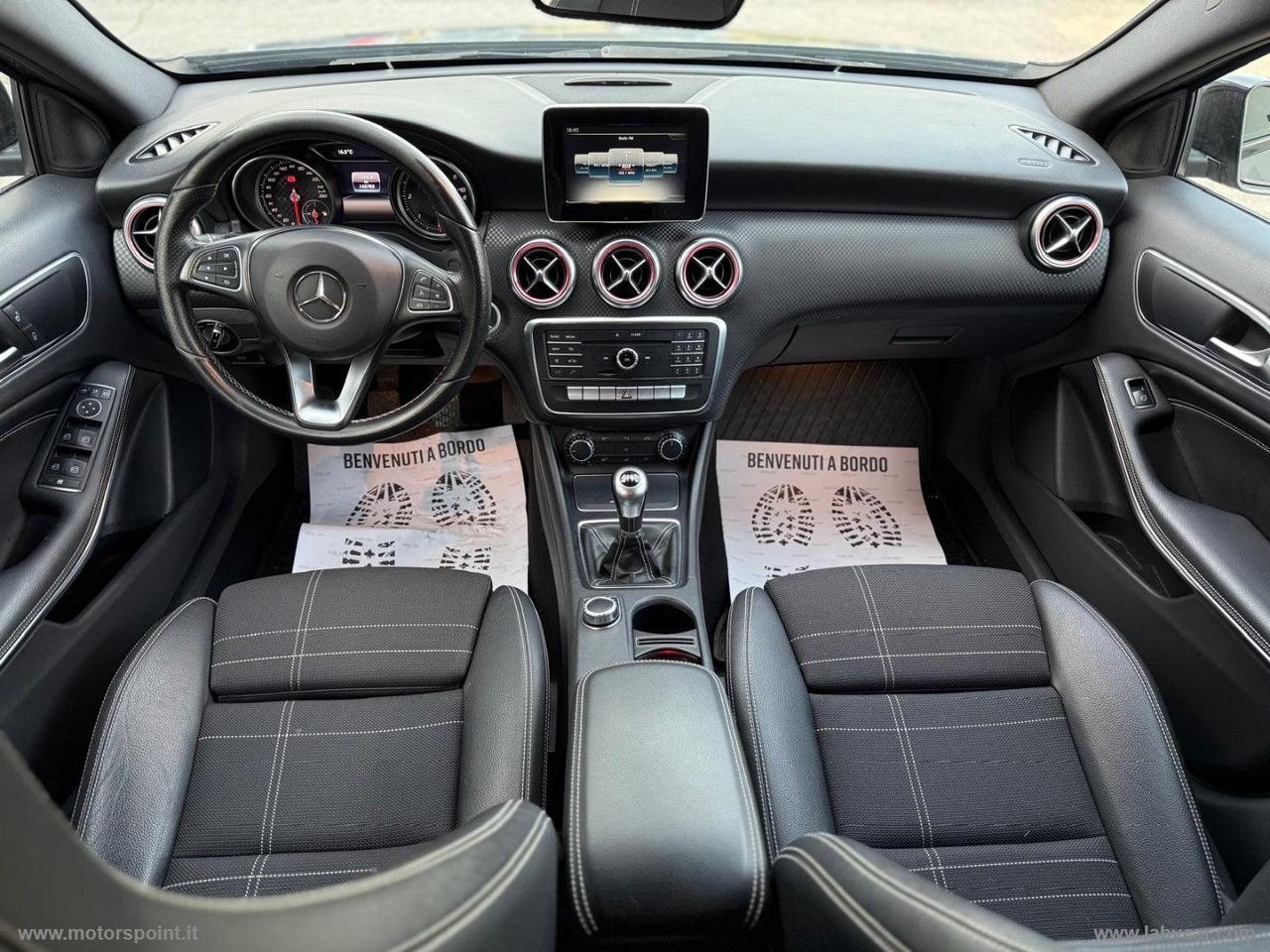 MERCEDES-BENZ A 180 d Premium