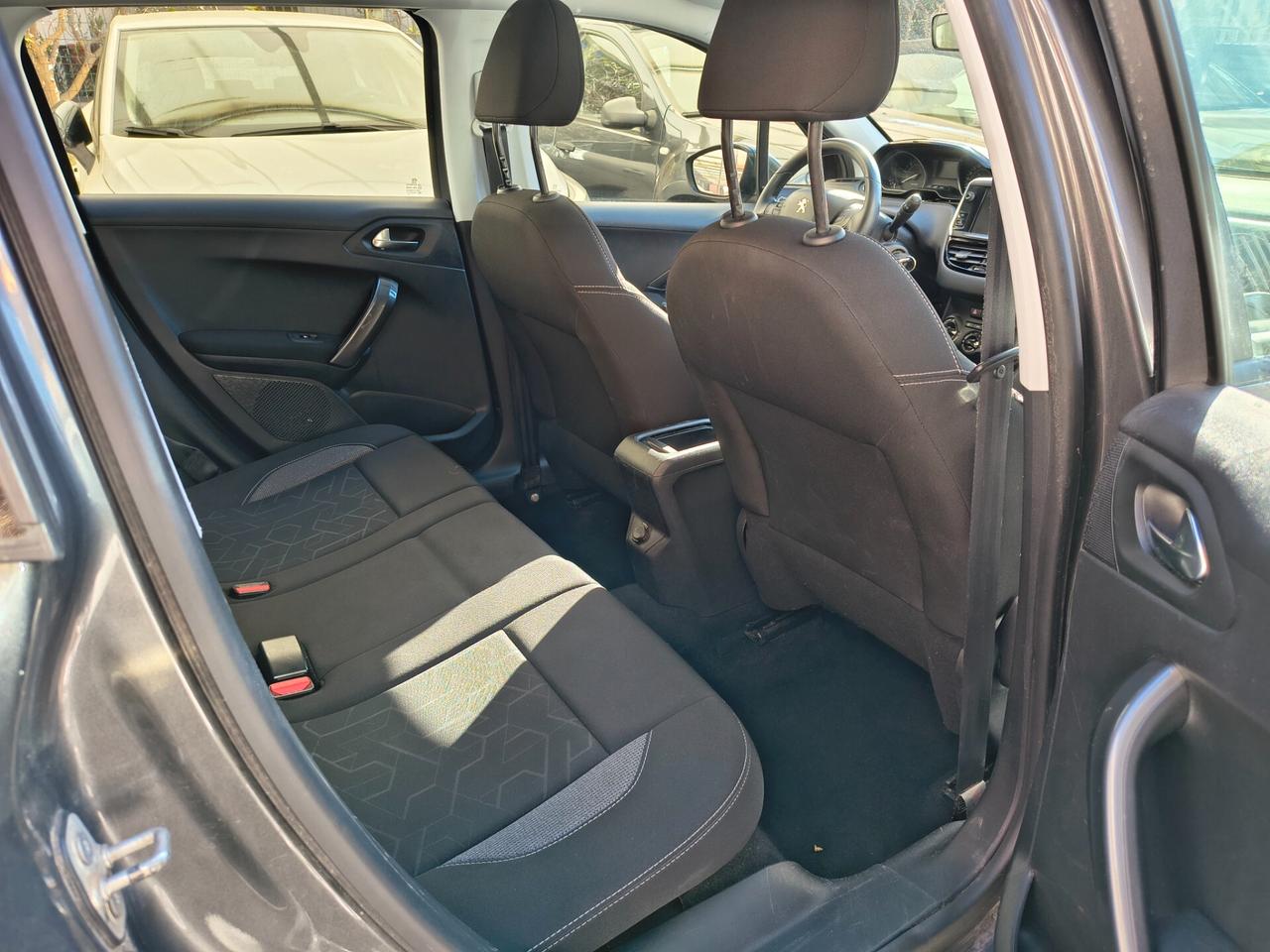 Peugeot 2008 BlueHDi 100 Black Matt 8V SENZA CATENINO