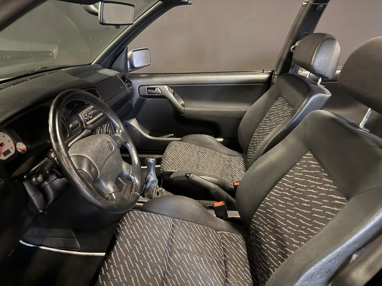 Volkswagen Golf Cabriolet 1.6 cat Highline