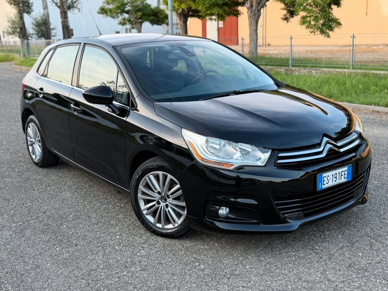 Citroen C4 1.6 e-HDi Berlina 115cv