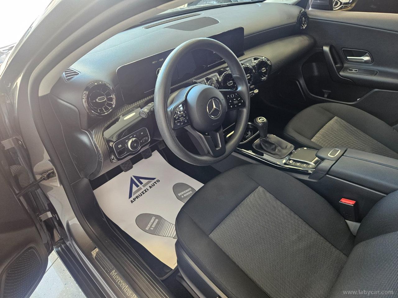 MERCEDES-BENZ A 180 d Executive