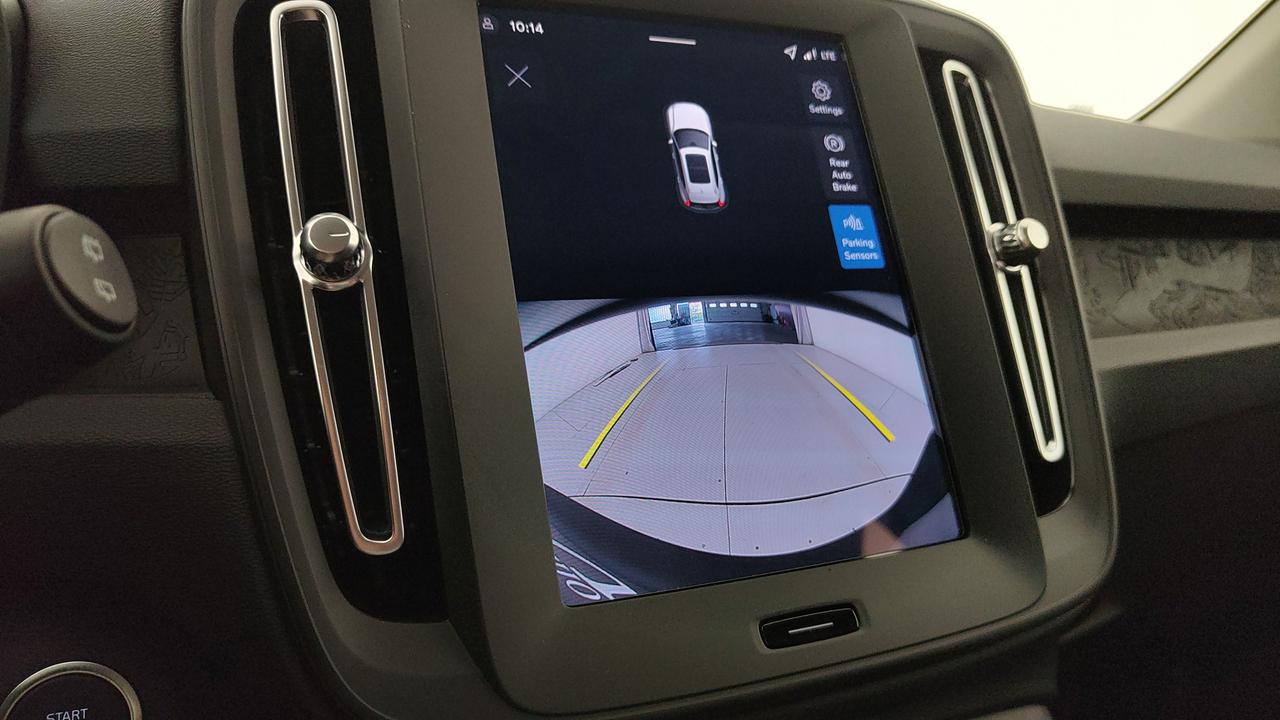VOLVO XC40 2.0 b3 Essential auto