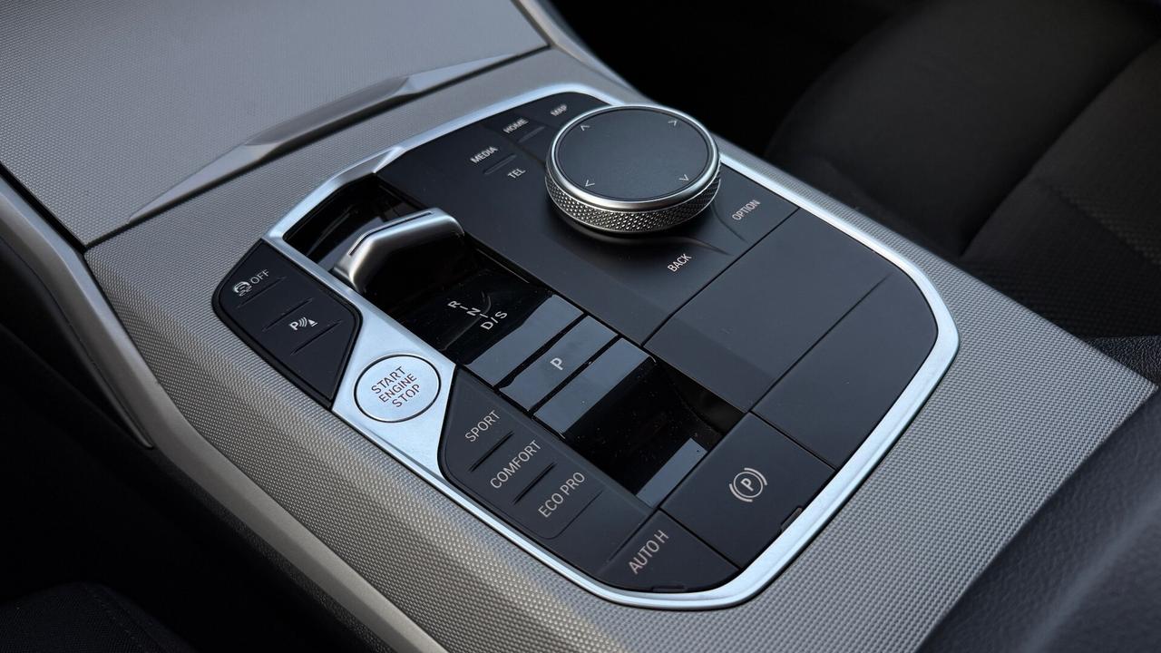 BMW 318D TOURING 2.0 ADVANTAGE MH AT8 150CV - VIRTUAL COCKPIT, FULL LED, PORTELLONE ELETTRICO